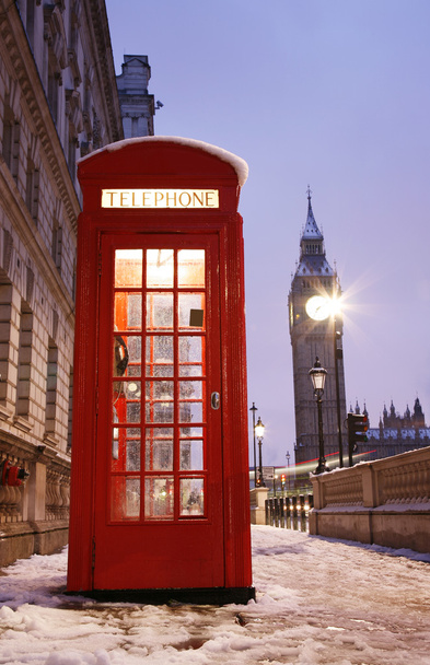 Cabine telefónica de Londres e Big Ben
 - Foto, Imagem