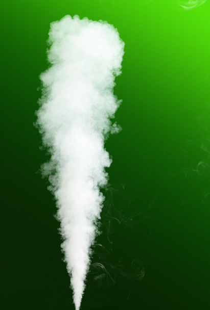 Товстий потік туману на зеленому
 - Фото, зображення