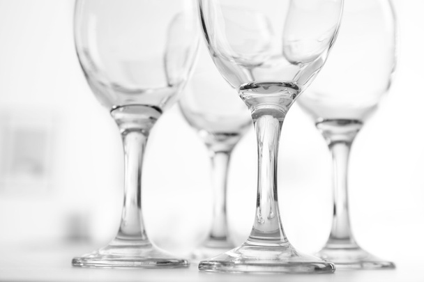 Wineglasses on interior background - Foto, afbeelding