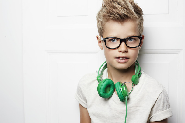 Young boy with headphones - Fotoğraf, Görsel
