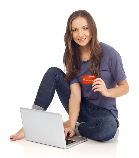 Online kredi kartı ile alışveriş - Fotoğraf, Görsel