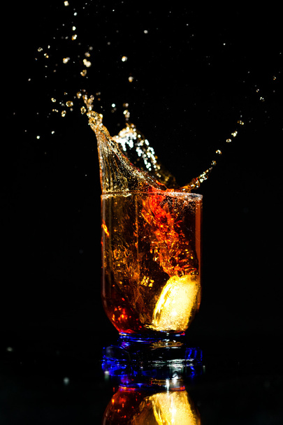 Whisky splash - Zdjęcie, obraz