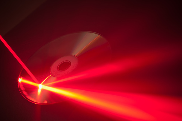 laserový paprsek na disku - Fotografie, Obrázek