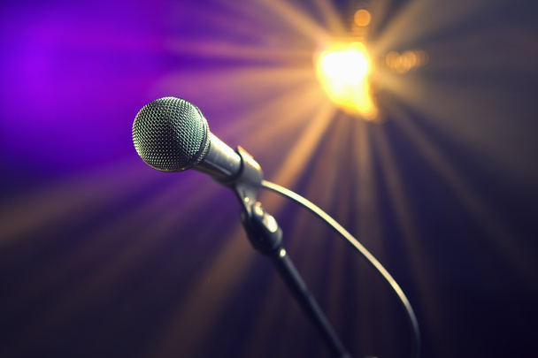 micrófono de karaoke
 - Foto, Imagen
