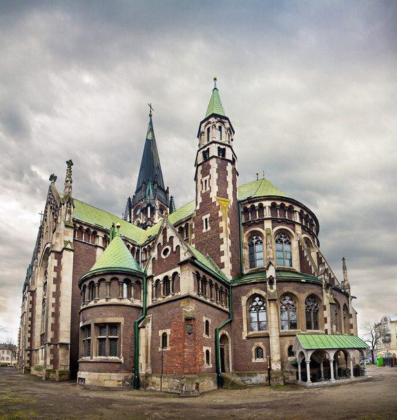 igreja de santo Olga e Elizabeth em Lviv Ucrânia
 - Foto, Imagem