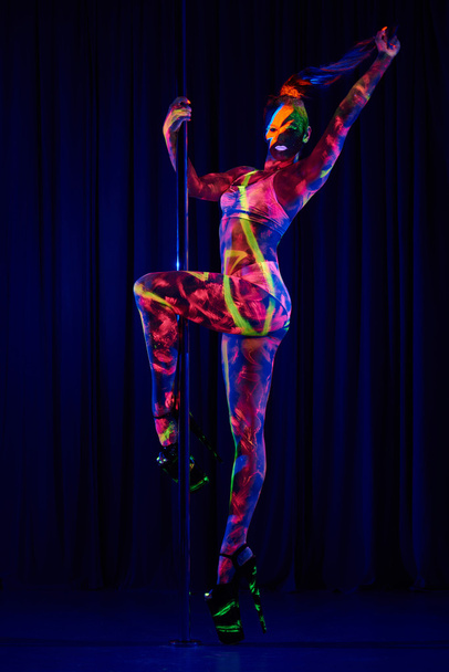 sexy woman dancing striptease - Fotoğraf, Görsel