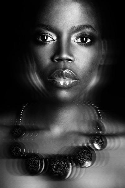 Preto Africano jovem sexy modelo de moda estúdio retrato
 - Foto, Imagem