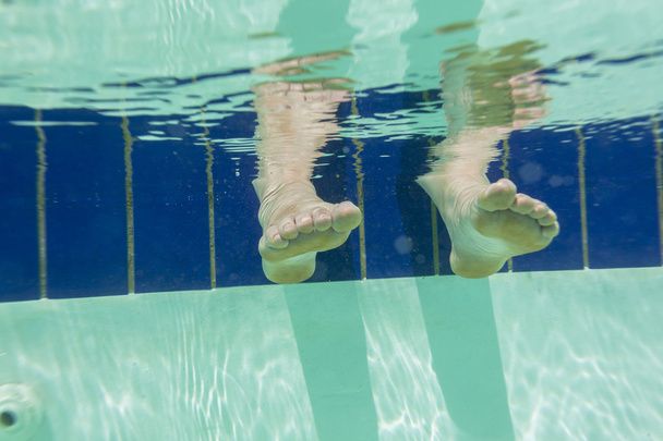 Feet Underwater  Pool - Foto, Imagen