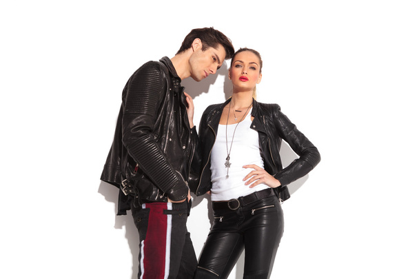 sensual young couple in leather jackets - Fotoğraf, Görsel