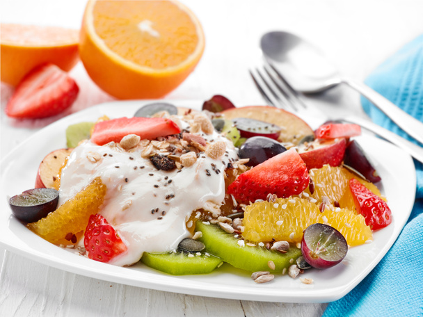 prato de fruto e salada de bagas
 - Foto, Imagem