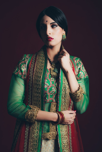 Mulher de moda tradicional vintage Bollywood
 - Foto, Imagem