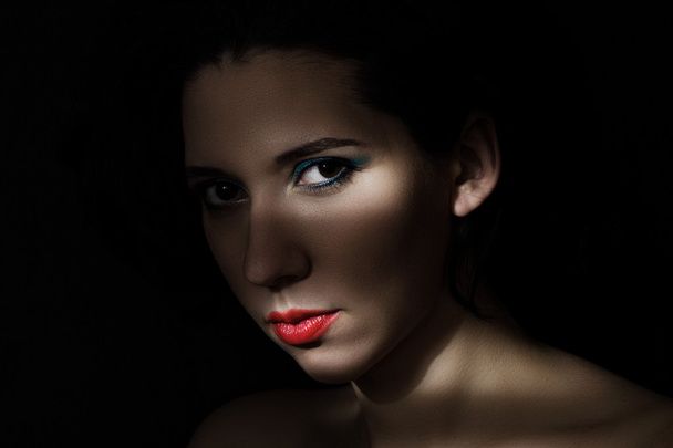 Umělecké krásy portrét mladé ženy s kreativní osvětlení e - Fotografie, Obrázek