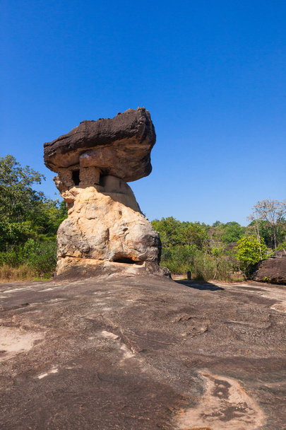 phu phra bath, der riesige seltsame Stein in udonthani, thailand. - Foto, Bild
