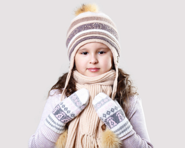 Cuty little girl in winter wear - Zdjęcie, obraz