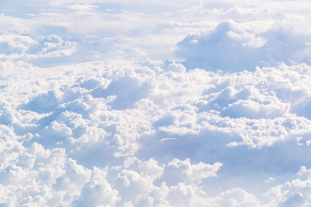Cloudscape blauwe hemel en witte wolk - Foto, afbeelding
