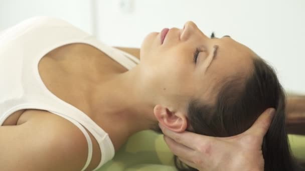 nyak fizioterápiás kezelés - Felvétel, videó
