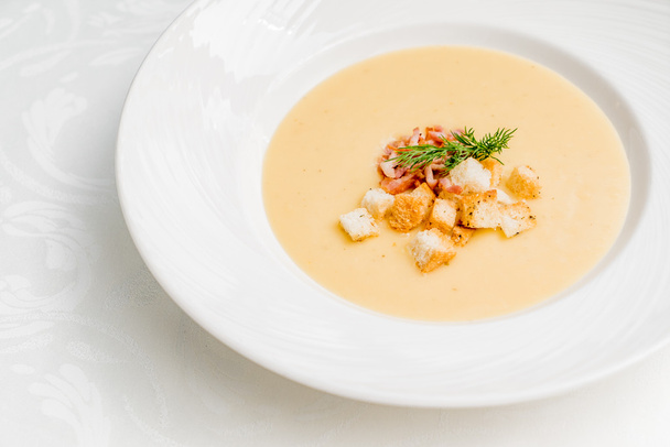 cream soup with croutons - Фото, изображение