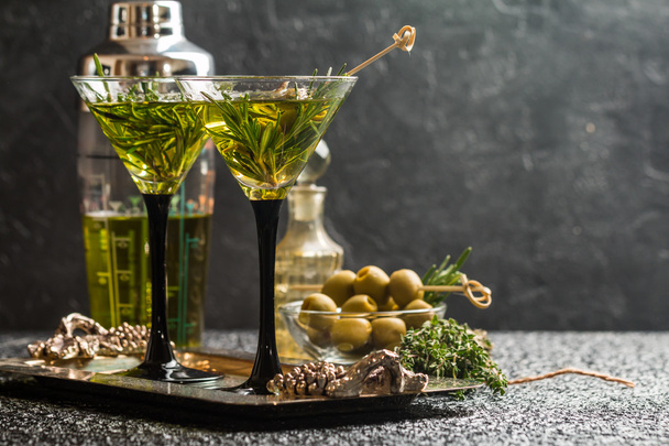 Two fresh green cocktails  - Φωτογραφία, εικόνα
