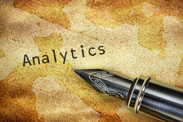 Caneta e palavra Analytics
 - Foto, Imagem