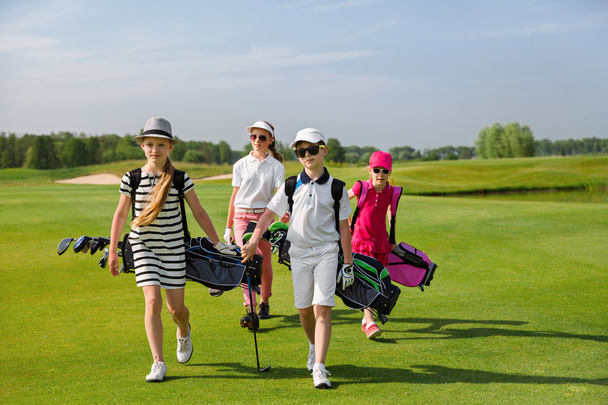 dzieci szkoła gry w golfa - Zdjęcie, obraz