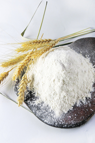 Spikelets of wheat and flour - Photo, Image