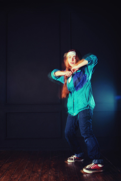 modern style dancer posing on studio background - Zdjęcie, obraz