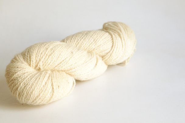 skein of natural white yarn - Valokuva, kuva