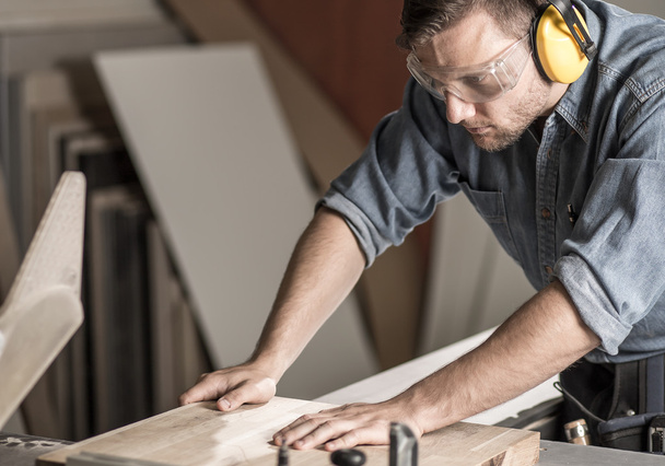 Carpenter has booming business - Foto, Bild