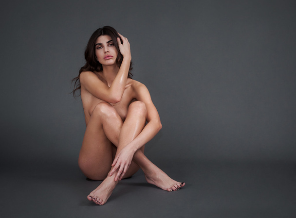 Sensual woman naked portrait sitting - Zdjęcie, obraz