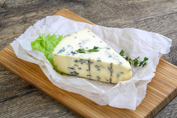 Heerlijke blauwe kaas - Foto, afbeelding