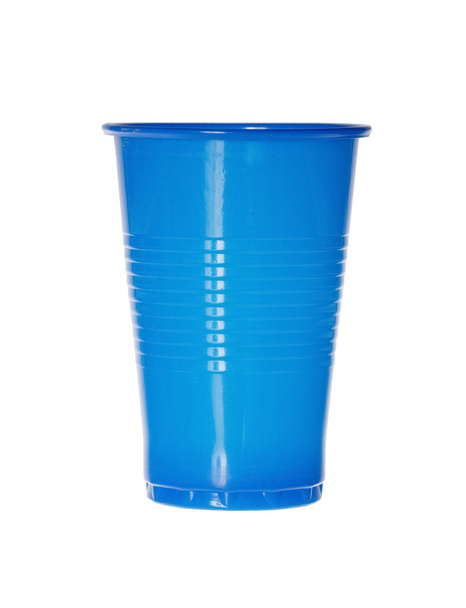 Imagem de close-up de um copo descartável azul contra no branco
. - Foto, Imagem