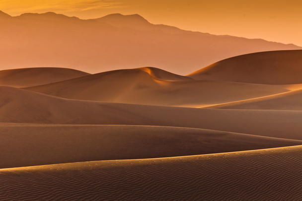 Valle de la muerte del desierto
 - Foto, Imagen