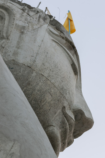 Тайская статуя Будды
 - Фото, изображение