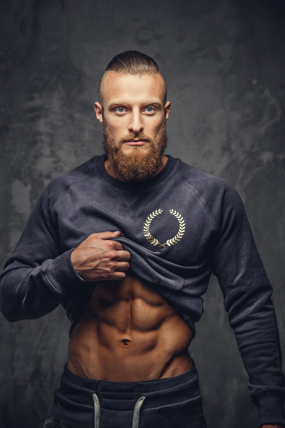muscular man with beard - Photo, Image