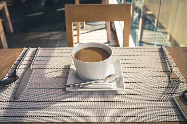 café sobre la mesa - Foto, Imagen