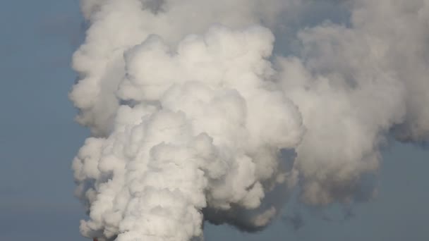 Ipari kőolajfinomító berendezések füst - Felvétel, videó