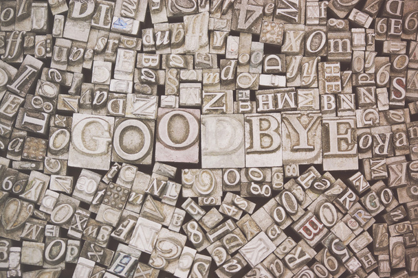 Fechar as letras datilografadas com a palavra Adeus
 - Foto, Imagem