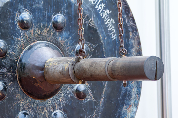 Černý velký gong v thajském chrámu - Fotografie, Obrázek