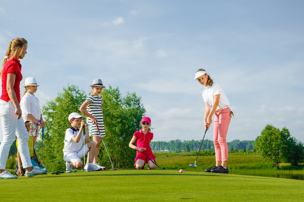 Kids playing golf - Foto, Imagem