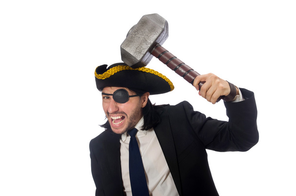 Піратський бізнесмен тримає молоток ізольовано на білому
 - Фото, зображення