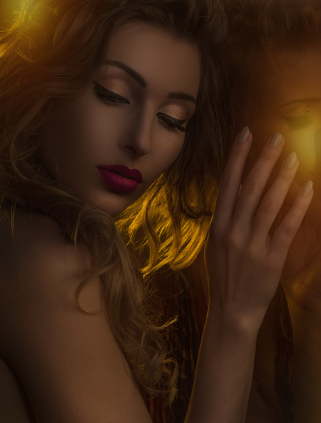 golden woman with pink lips - Fotografie, Obrázek