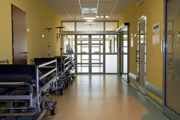Kórházi folyosó - Fotó, kép
