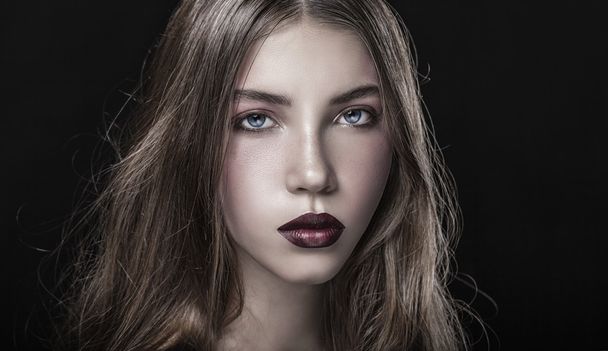 Woman with fashion makeup - 写真・画像