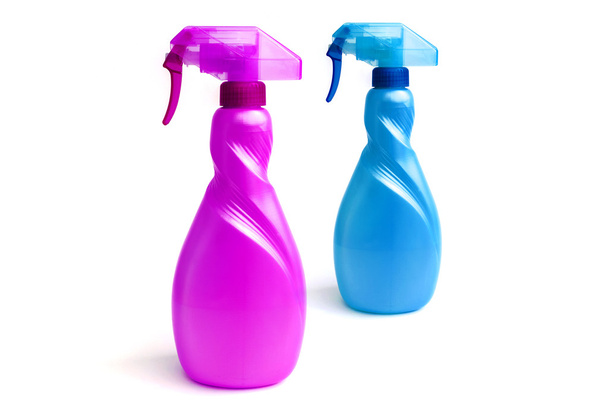 Bottiglia di plastica spray per prodotti liquidi
. - Foto, immagini