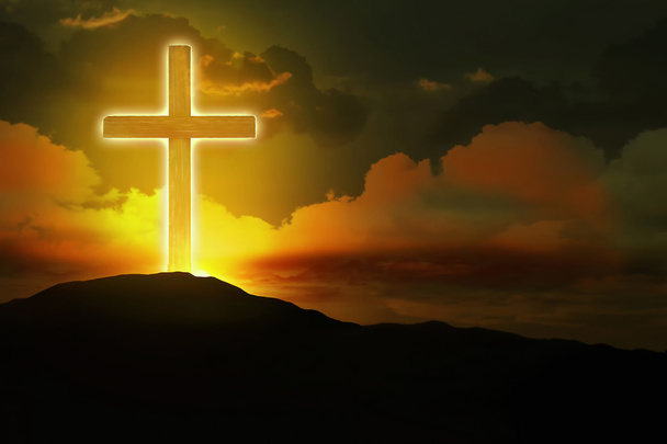 Zářící kříž na kopci - Fotografie, Obrázek