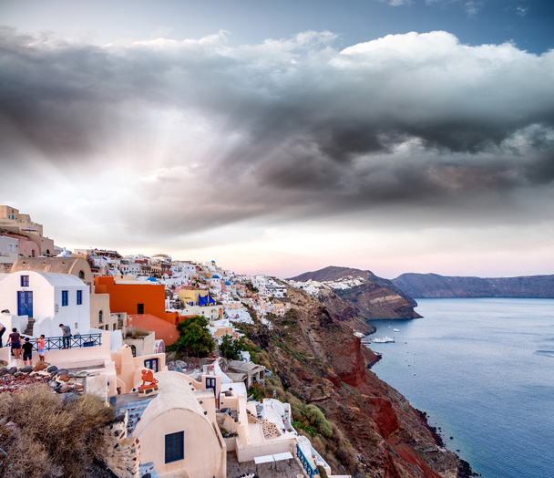 Kaunis maisema Santorini hämärässä
 - Valokuva, kuva