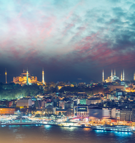 Istanbul night aerial view with city mosques - Photo, Image
