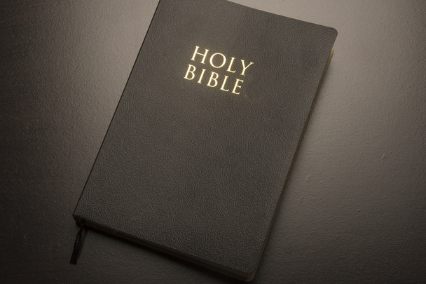 Black Christian Bible - Foto, imagen