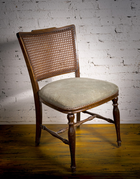 Natura morta di una sedia vintage
 - Foto, immagini