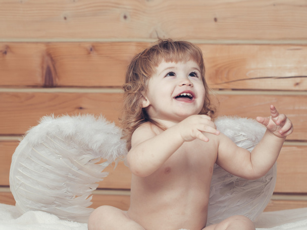 Boy in angel wings - Valokuva, kuva